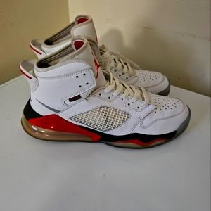 Jordan Nike Jordan Mars 270 GS Size 10